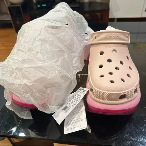 CROCS Mega Crush Matte Clog in Pink - Picture 3 of 5